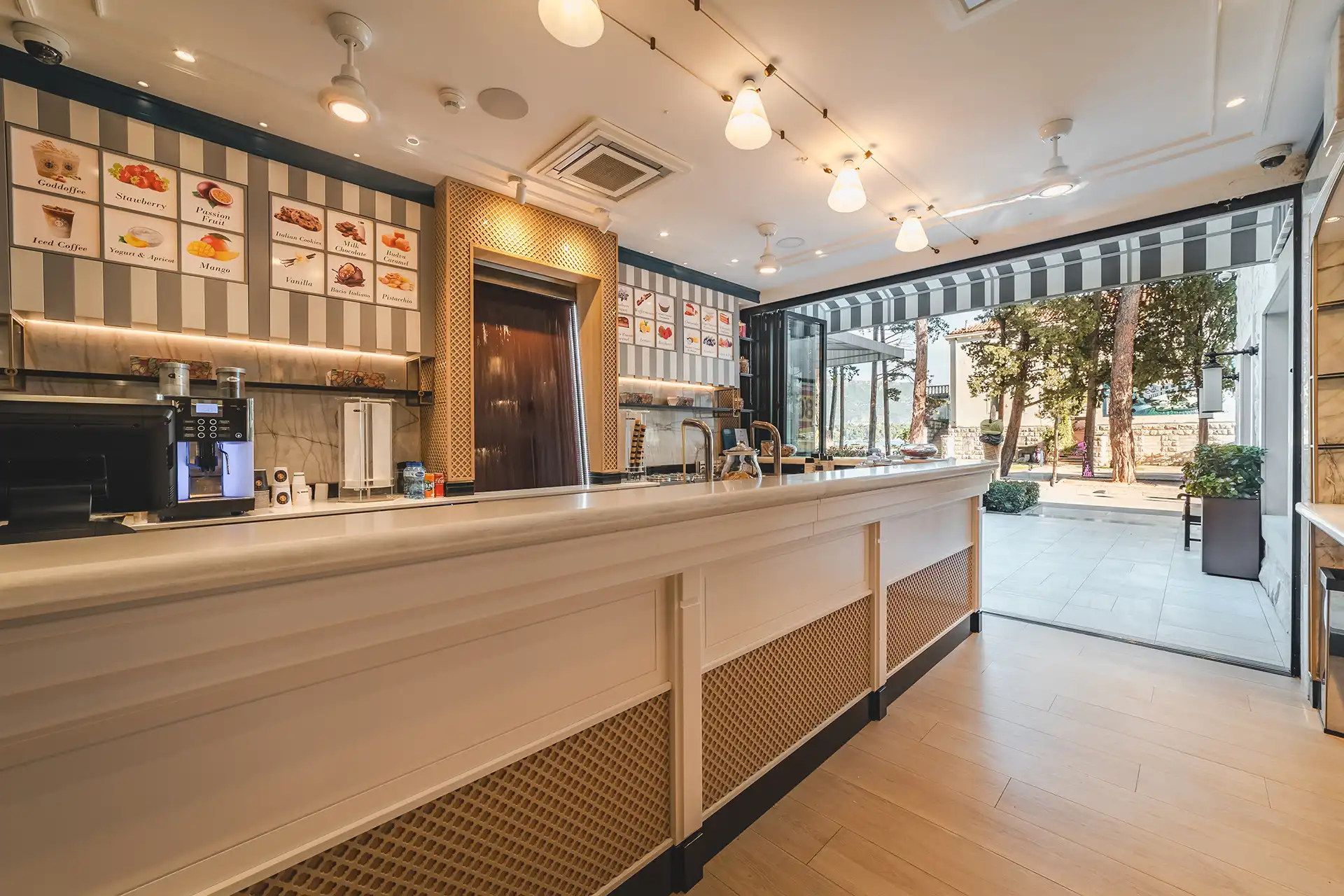 Loreana Design Pasticceria Goddo Budva