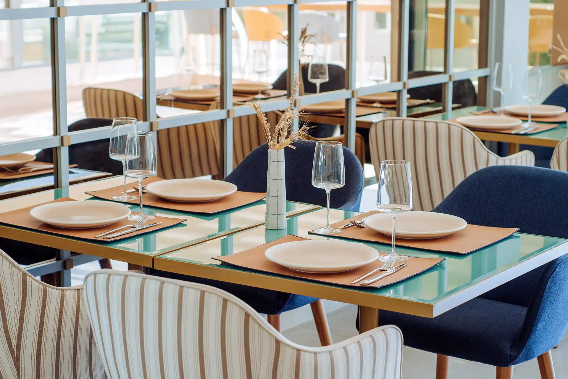 Loreana Design Two Captains