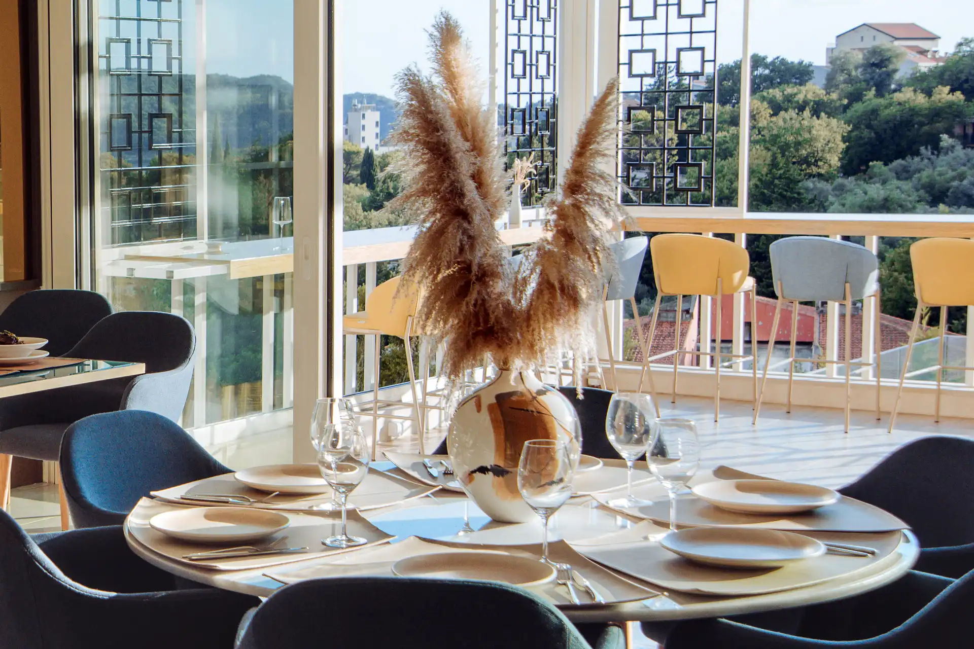 Loreana Design Two Captains