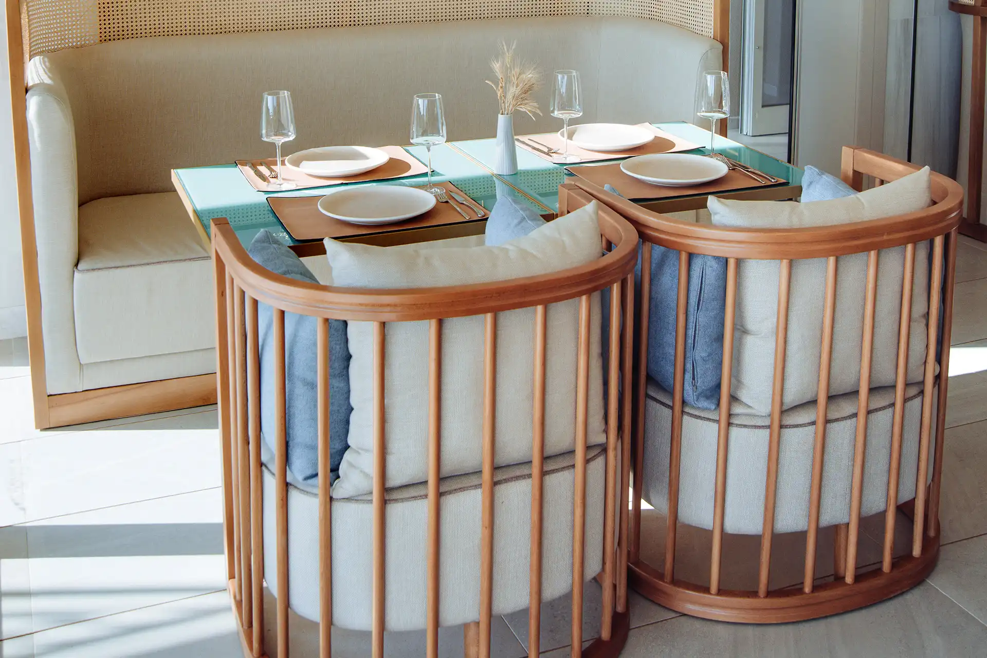 Loreana Design Two Captains