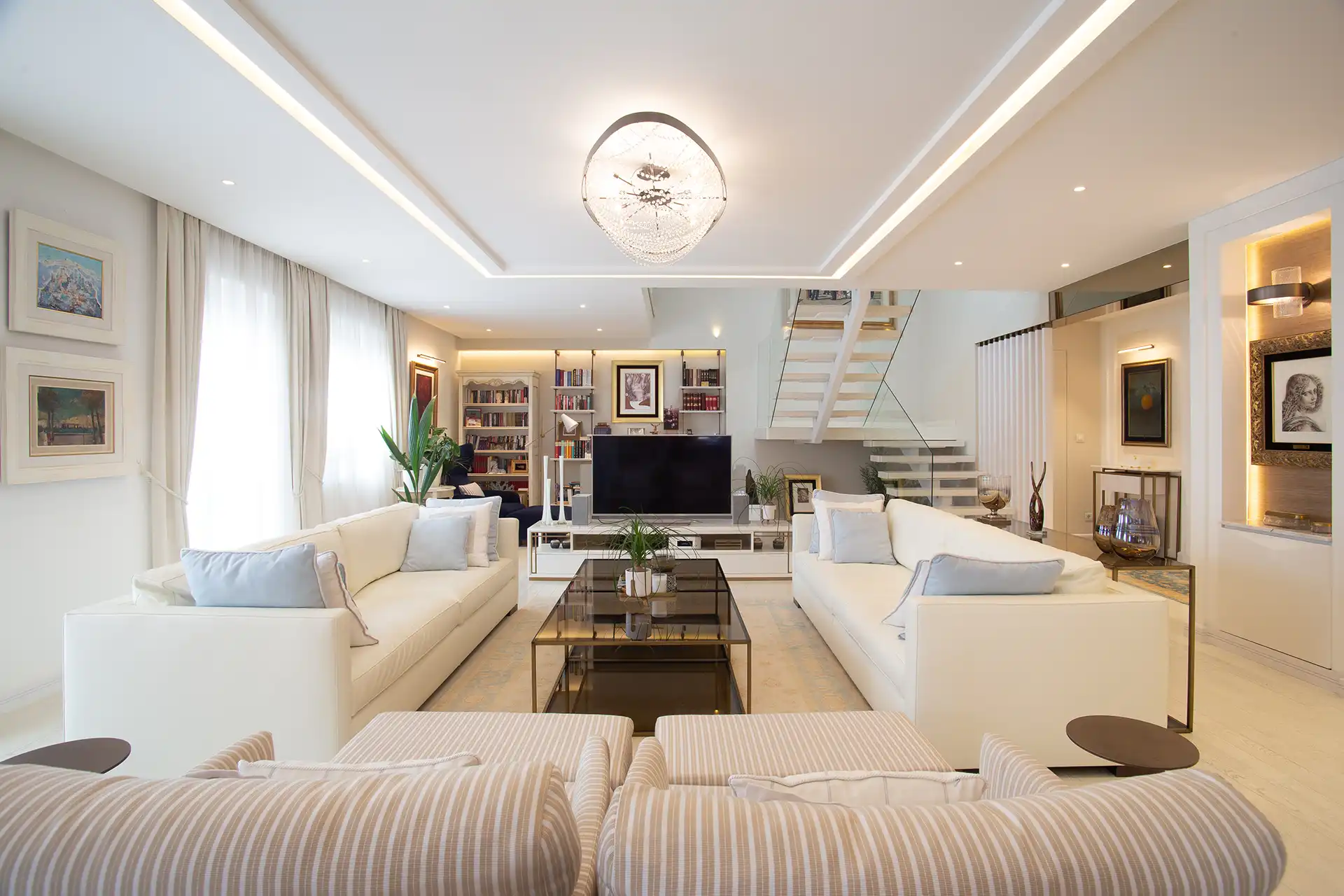 Loreana Design Vila Porto Montenegro